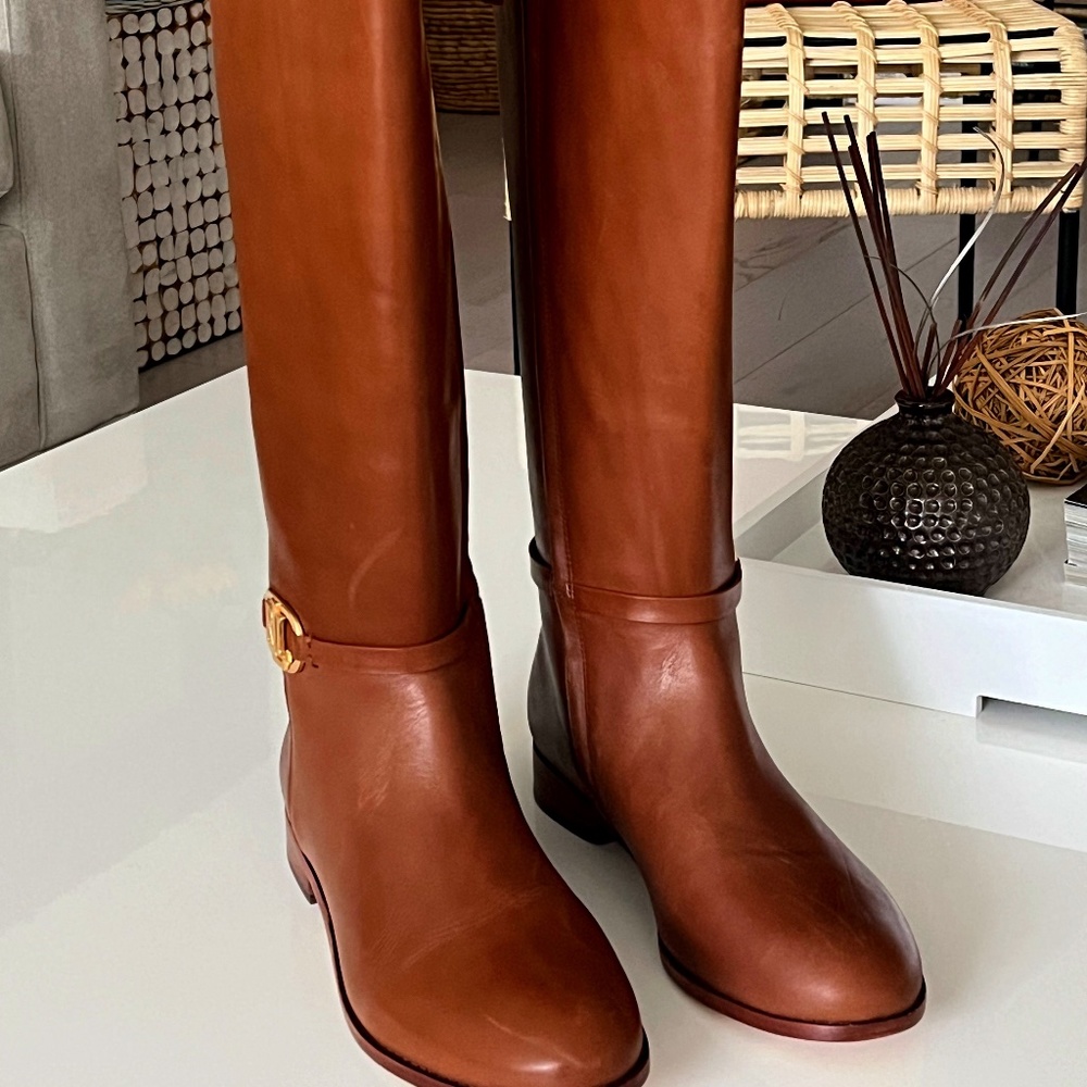 MUST HAVE, LAUREN BY RALH LAUREN TAN BOOTS